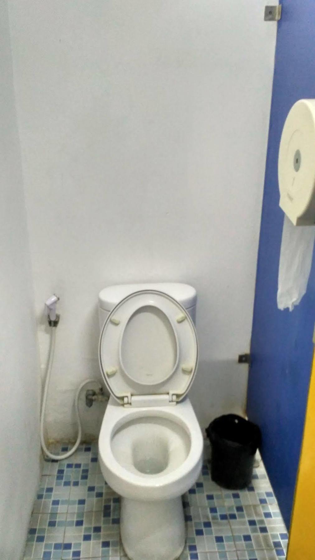Cx Hostel Kuta Raya Екстер'єр фото